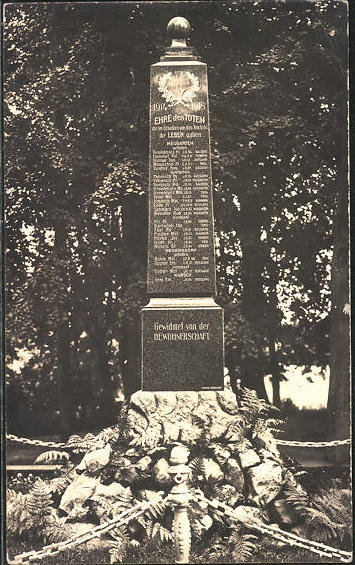 Foto-AK-Neugarten-Ehrendenkmal-vom-1-Weltkrieg.jpg