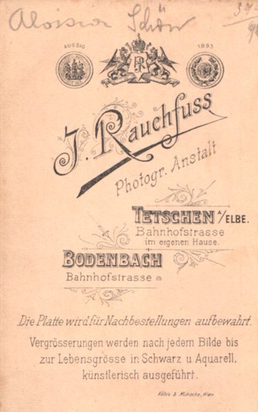 Rueckseite-Fotografie-J-Rauchfuss-Tetschen-a-Elbe-Bahnhofstrasse-Alter-Frau-mit-abfaelligem-Blick.jpg