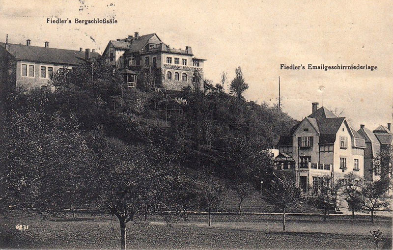 Datei:Politz-bergschloss-emailgeschirr.jpg