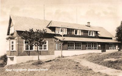 AK-Bramberg-Neuer-vergroesserter-Gasthof-Brambergbaude-1931-Josef-Hofbauer.jpg